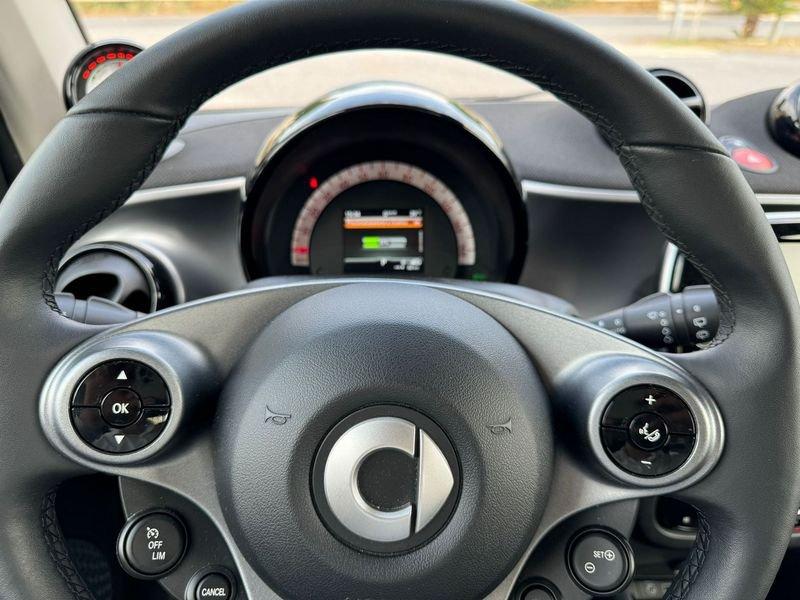 smart fortwo EQ FORTWO COUPE