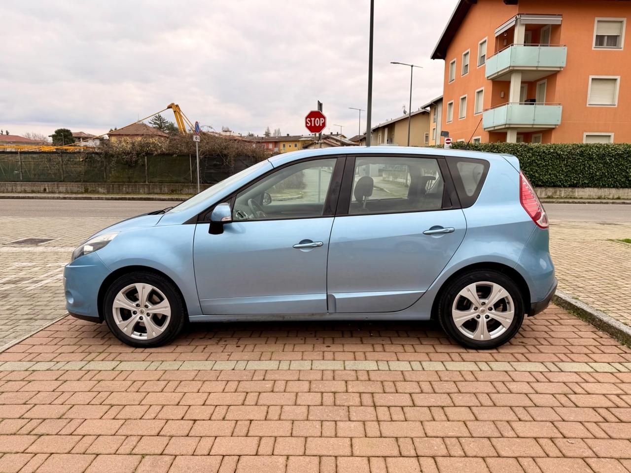 Renault Scenic Scénic X-Mod 1.6 GPL Dynamique