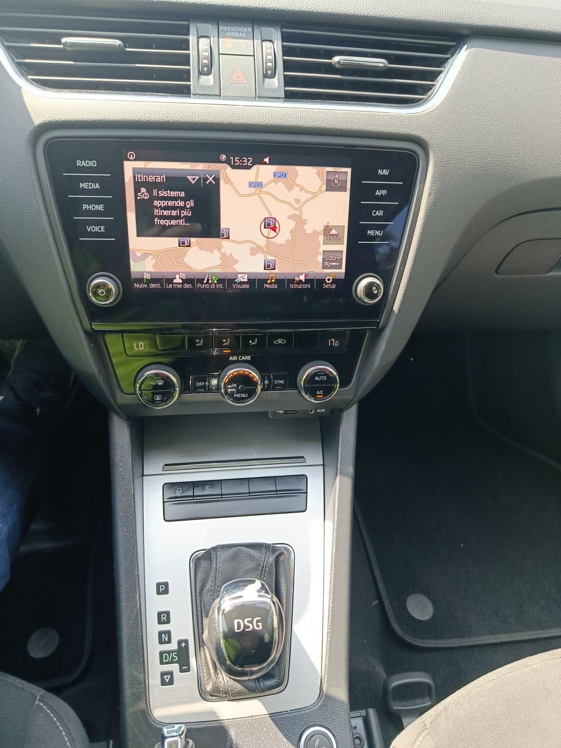 Skoda Octavia 1.6 TDI CR 115 CV DSG Wagon Style
