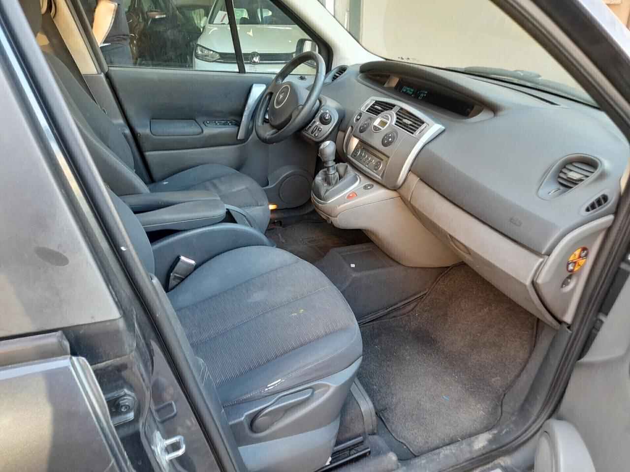 Renault Scenic Scénic 1.5 dCi/105CV Dynamique
