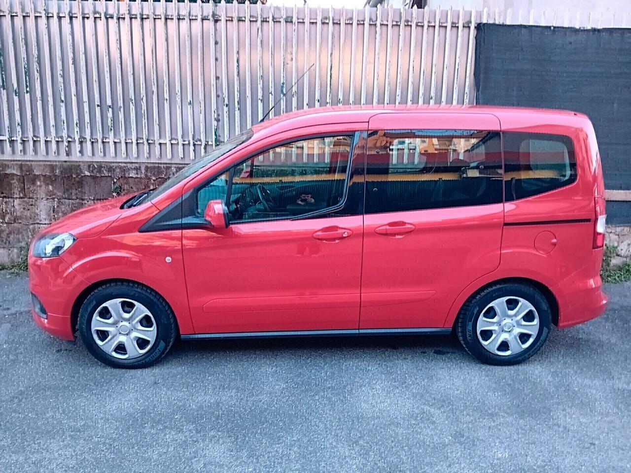 Ford Tourneo Courier 1.0 EcoBoost 100 CV Sport