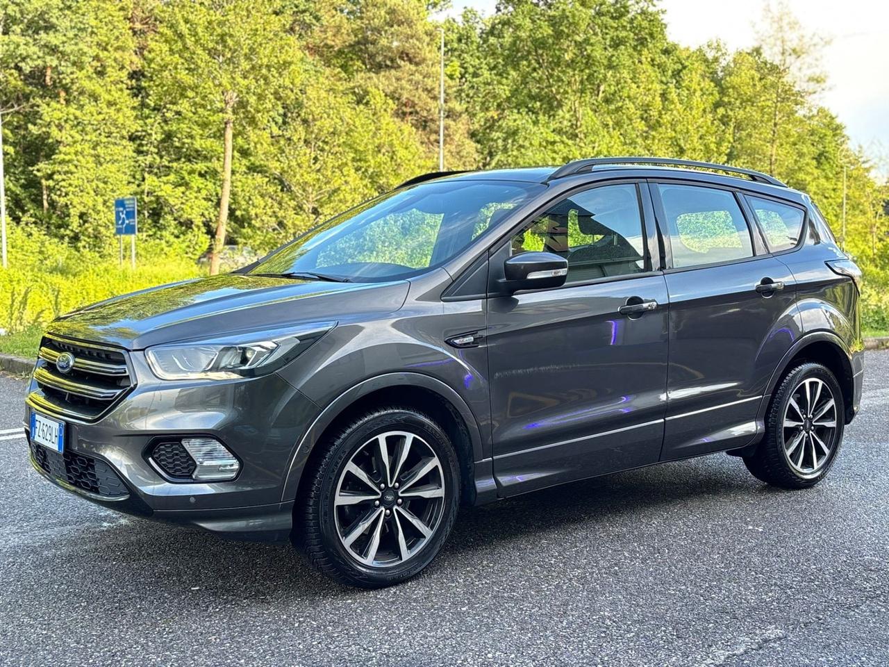 Ford Kuga 1.5 EcoBoost 120 CV S&S 2WD ST-Line
