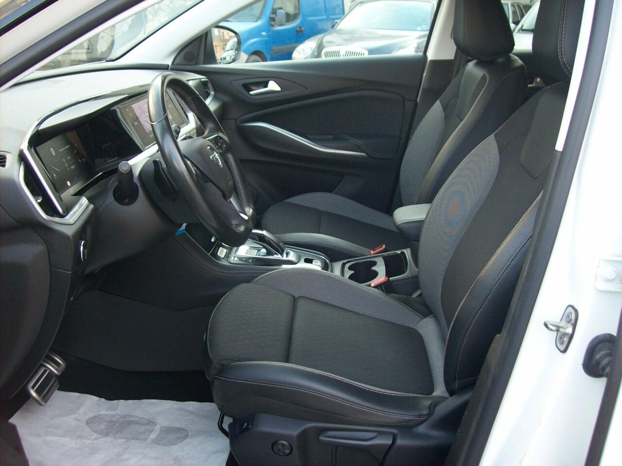 Opel Grandland 1.5 diesel Ecotec 130CV AT8 GS Line