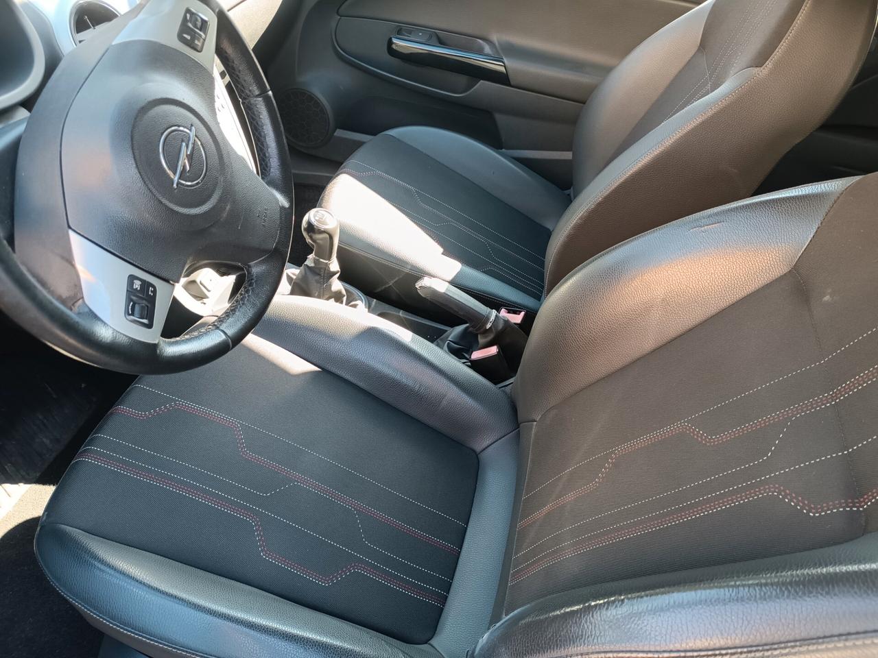 Opel Corsa 1.2 85CV 3 porte GPL-TECH Edition