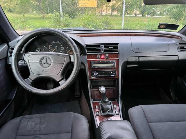 MERCEDES-BENZ C 180 cat Sport senza nessun lavoro da fare