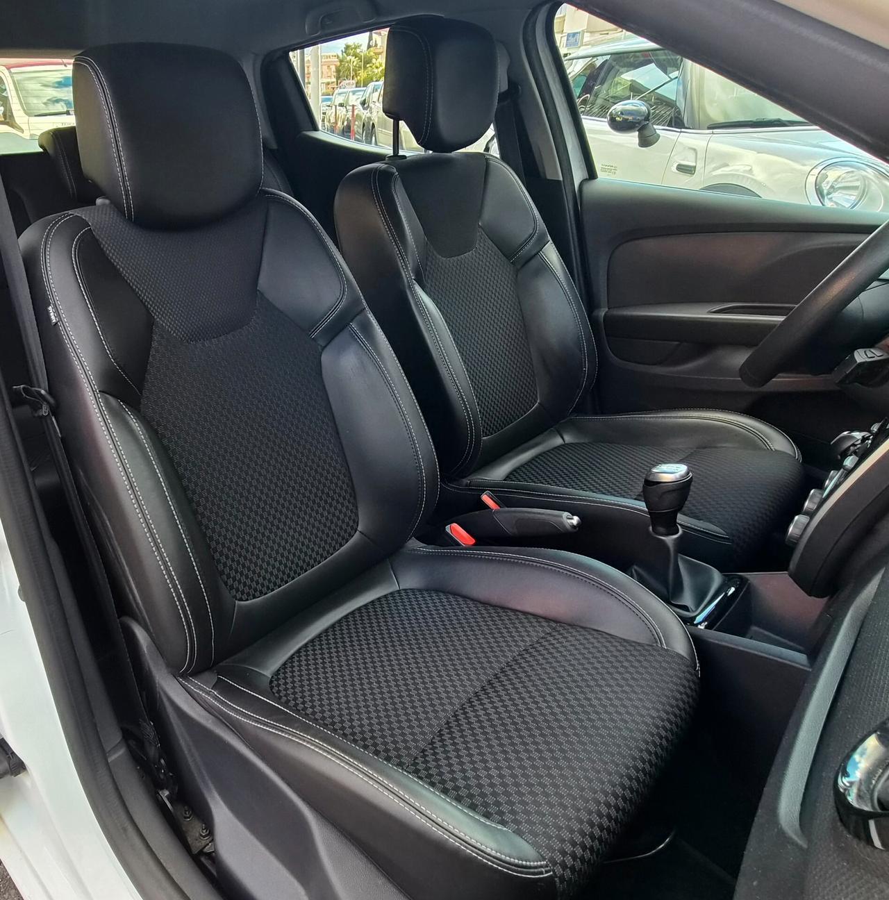 Renault Clio dCi 8V 75 CV 5 porte Moschino Life