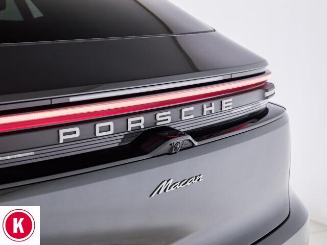 Porsche Macan EV