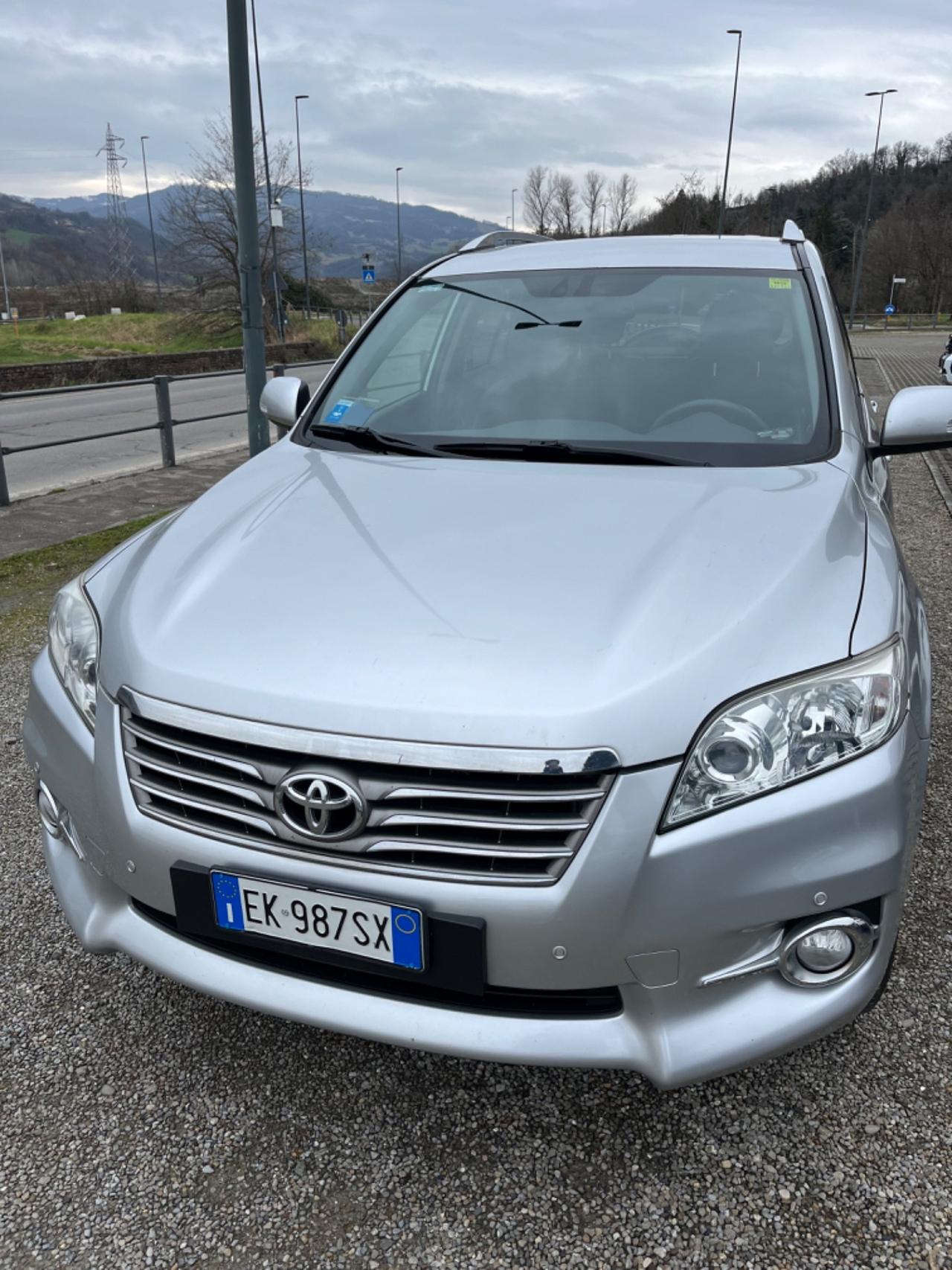 Toyota RAV 4 RAV4 2.2 D-4D 150 CV DPF Exclusive