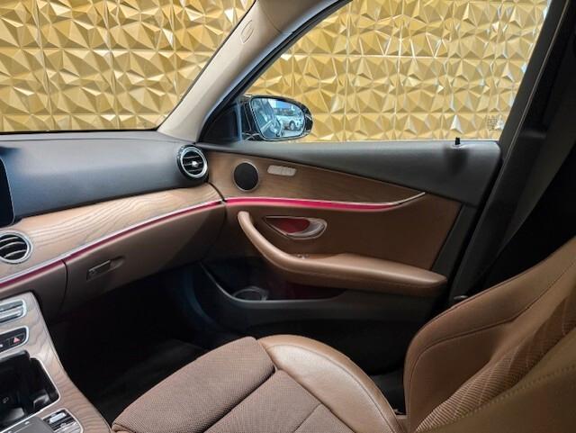 Mercedes-benz E 220 E 220 d 4Matic Auto Business Sport