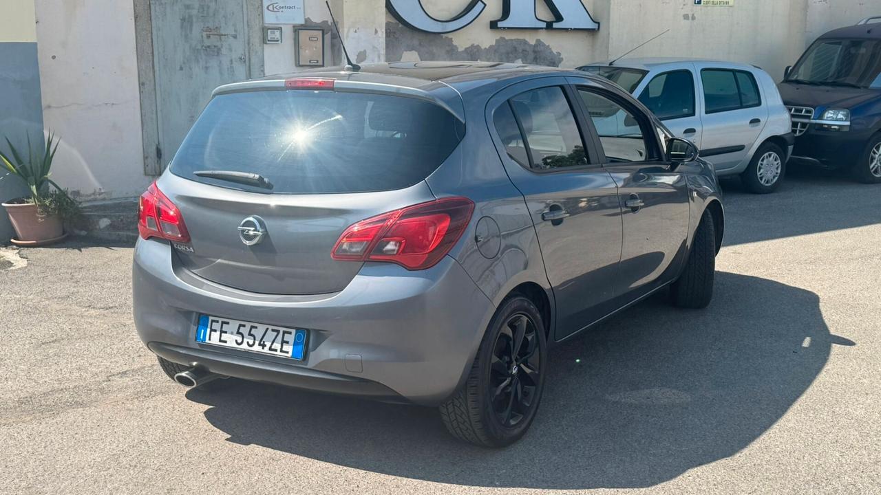 Opel Corsa 1.2 5 porte Sport