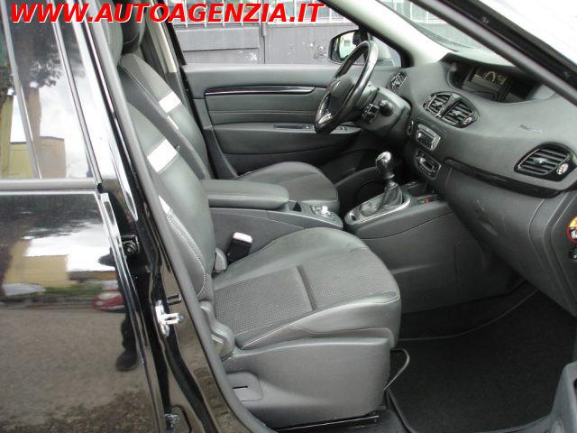 RENAULT Scenic Scénic XMod 1.5 dCi 110CV DE LUXE