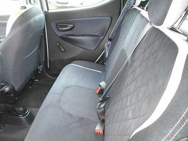 Lancia Ypsilon 1.2 69 cv 5p GPL Ecochic Mya Finanziato