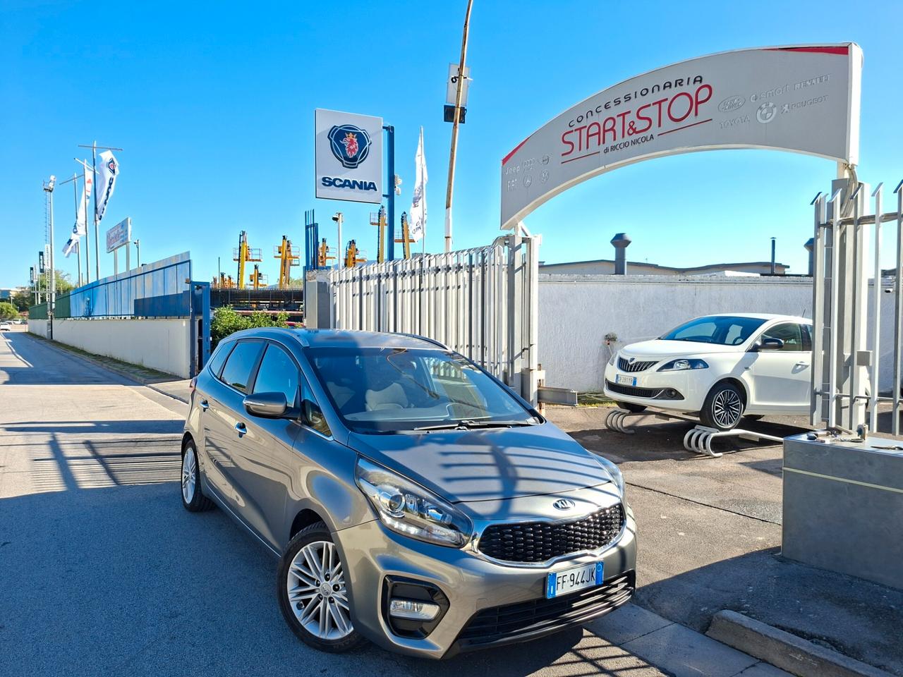 Kia Carens 1.7 CRDi 115 CV 7 posti high tech