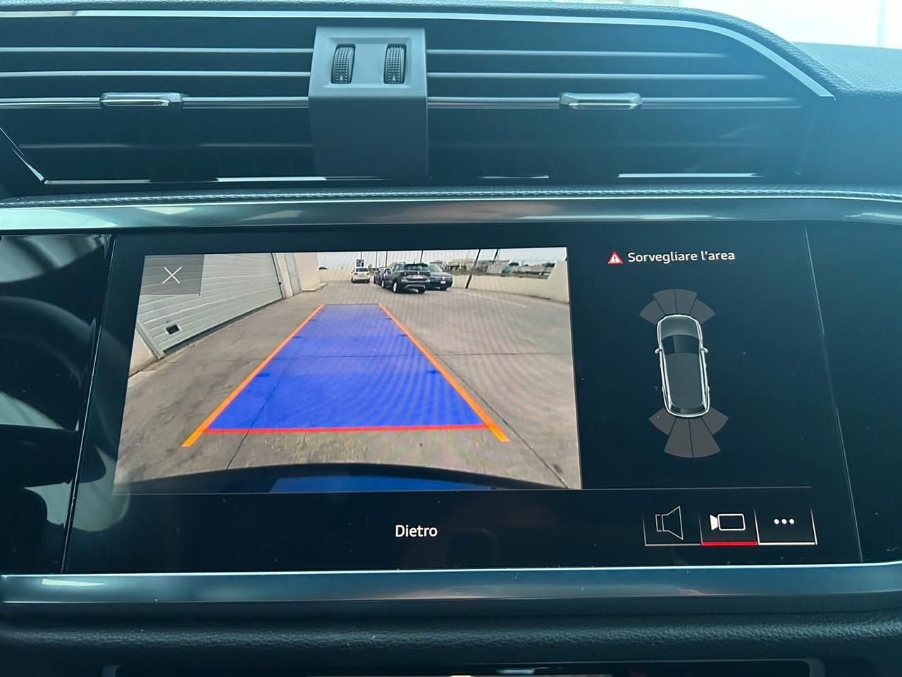 Audi Q3 35 TDI S line edition