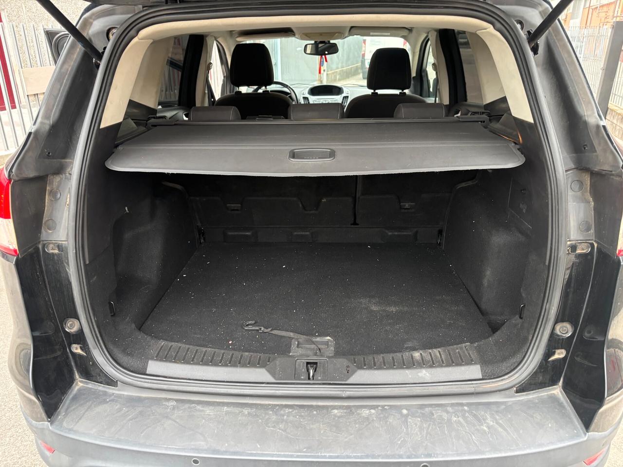 Ford Kuga 2.0 TDCI 140 CV 2WD