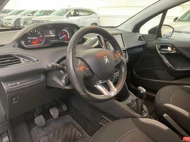 Peugeot 208 PureTech 82 5 porte Allure