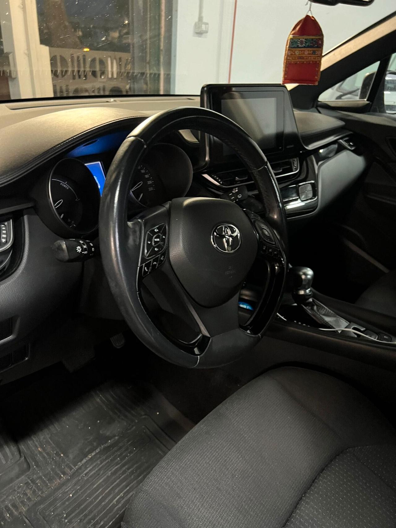 Toyota C-HR 1.8 Hybrid Lounge - 2017