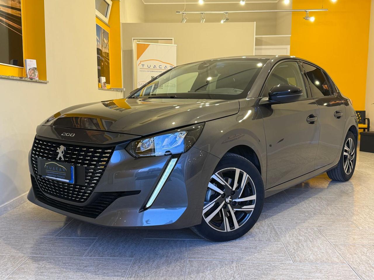 Peugeot 208 Allure Pack 1.5 Blue HDI 100 #10467