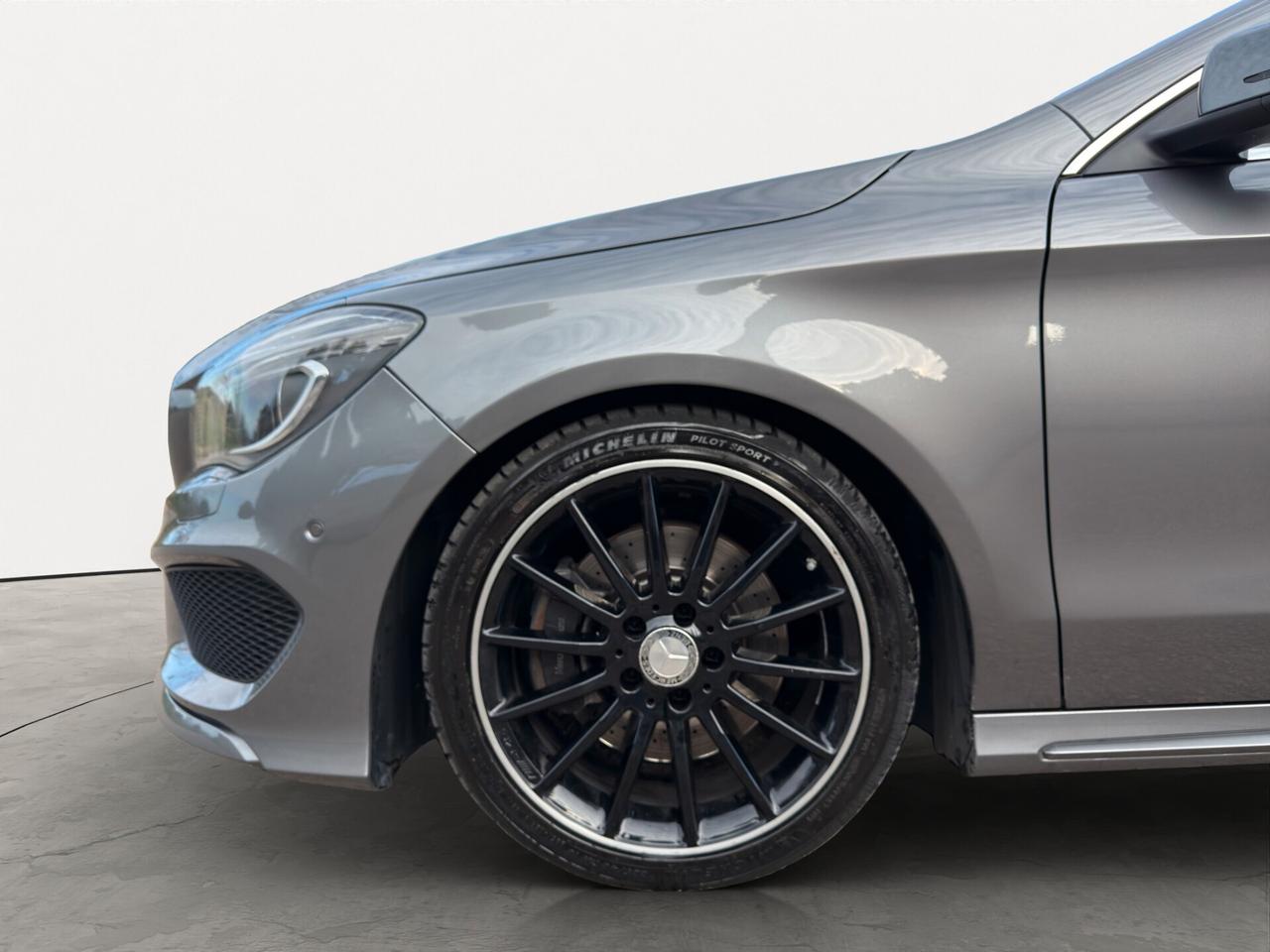 Mercedes-benz CLA 220 d S.W. Auto Premium AMG - 2016