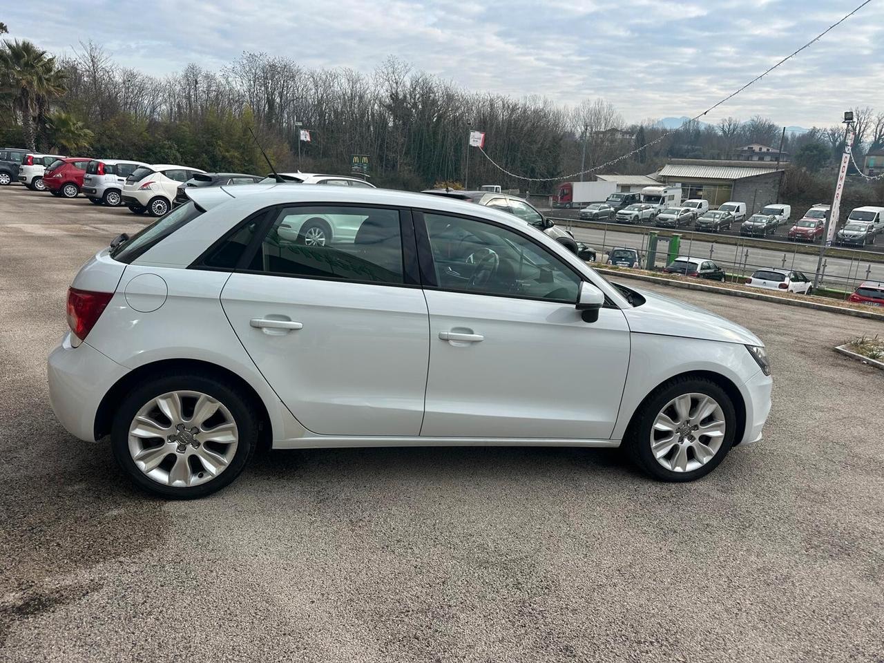Audi A1 1.6 TDI S line edition plus NEOPATENTATI