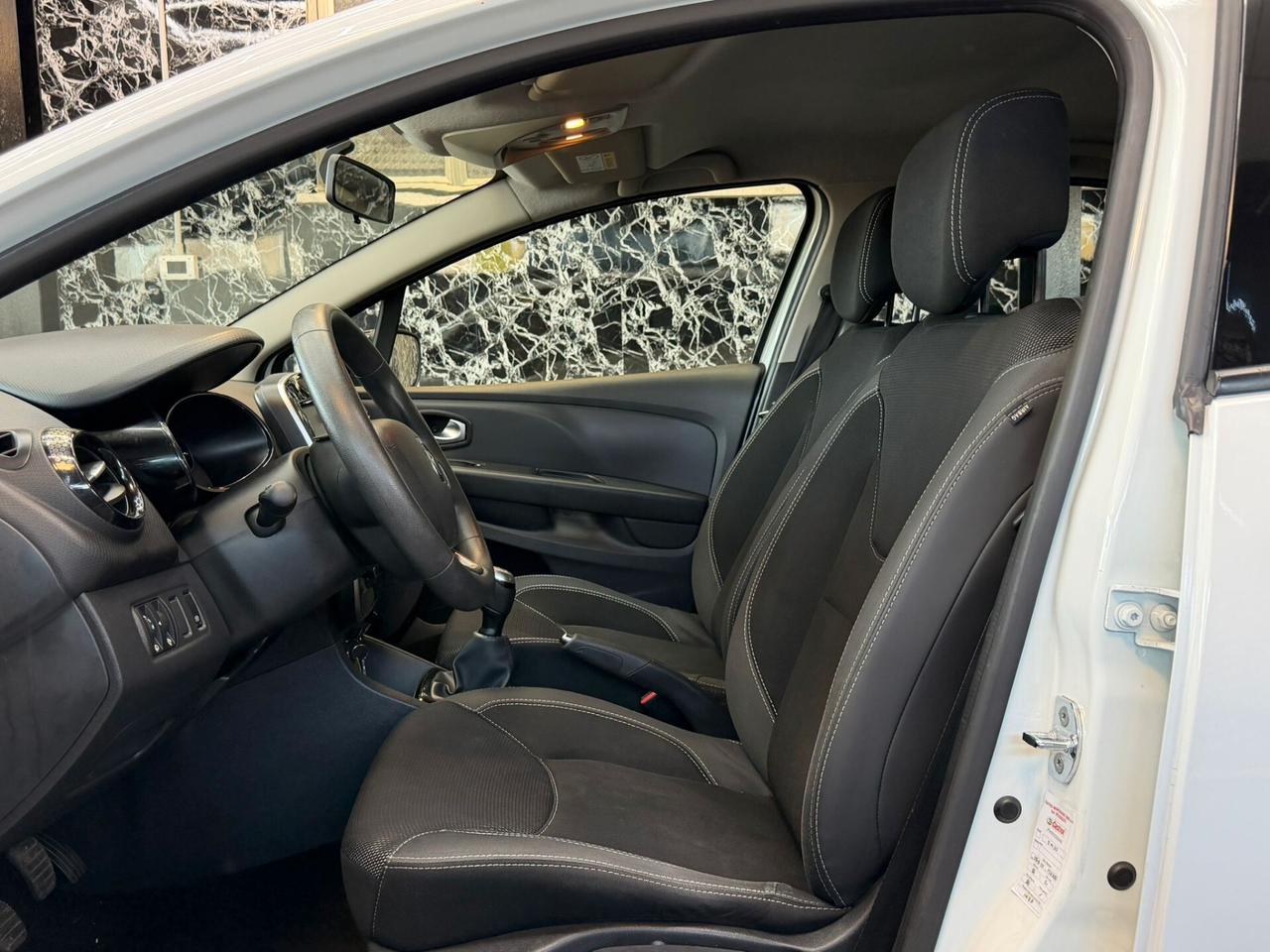 Renault Clio dCi 8V 75 CV 5 porte Moschino Life