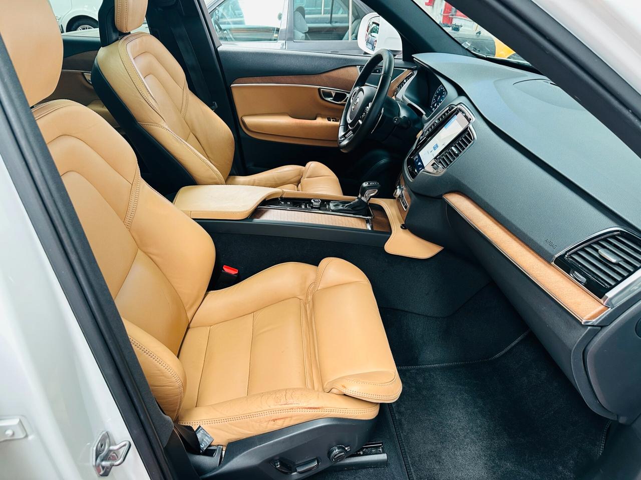 Volvo XC90 D5 AWD MY18 Geartronic 7 posti Inscription