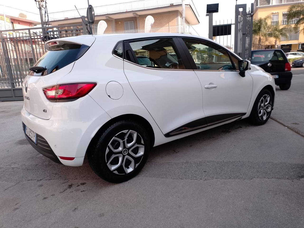 Renault Clio 1,5 Diesel 90Cv. 2017 Euro6