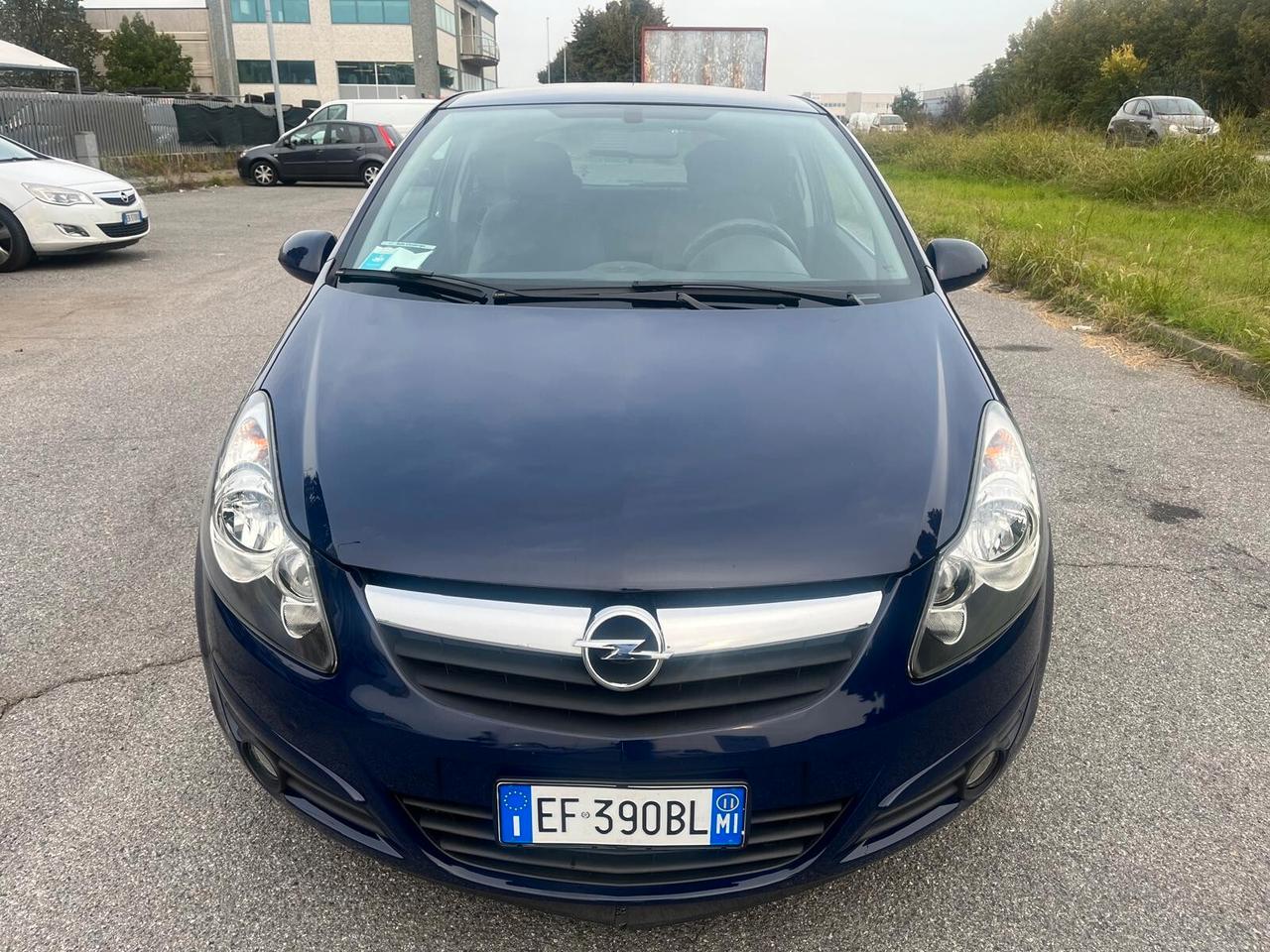 Opel Corsa 1.2 3 porte Club