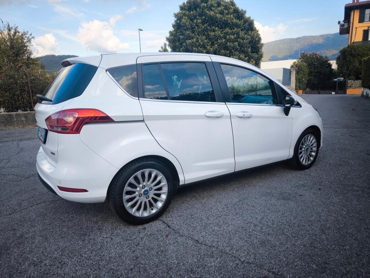 FORD B-MAX 1,6 TDCI TITANIUM – KM 128000 -OK NEOPATENTATI