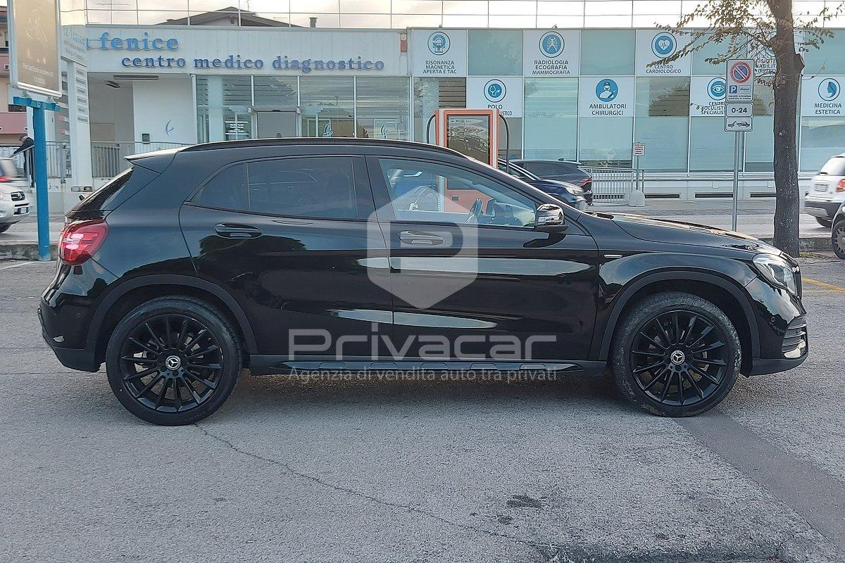 MERCEDES GLA 200 d Automatic 4Matic Premium