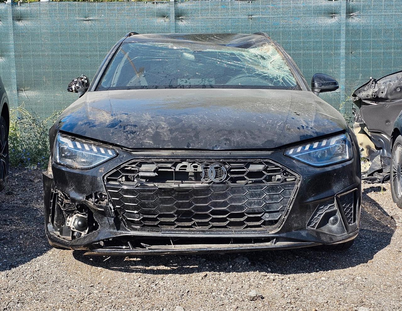 SINISTRATO Audi A4 40 TDI S tronic line edition