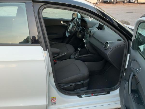 Audi A1 Sportback 1.4 tdi Admired s-tronic