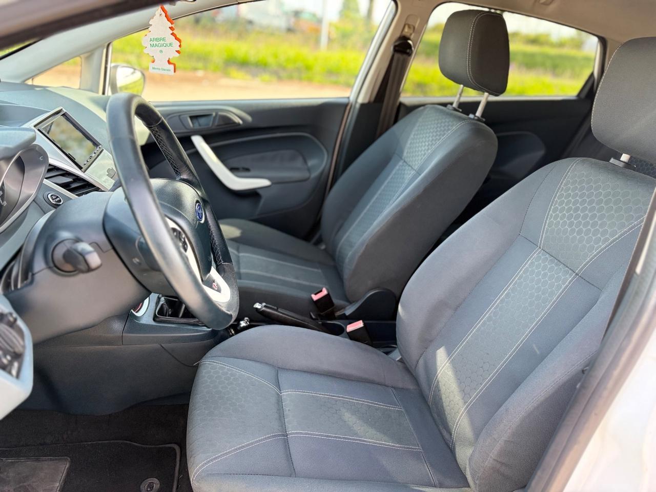 Ford Fiesta 1.4 TDCi 2010 Titanium x neopatentati