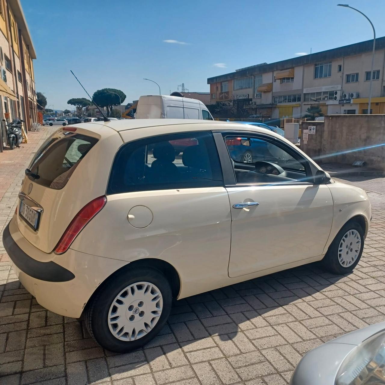 158.148KM YPSILON 1.2 NEOPATENTATI PIANTONE STERZO NUOVO