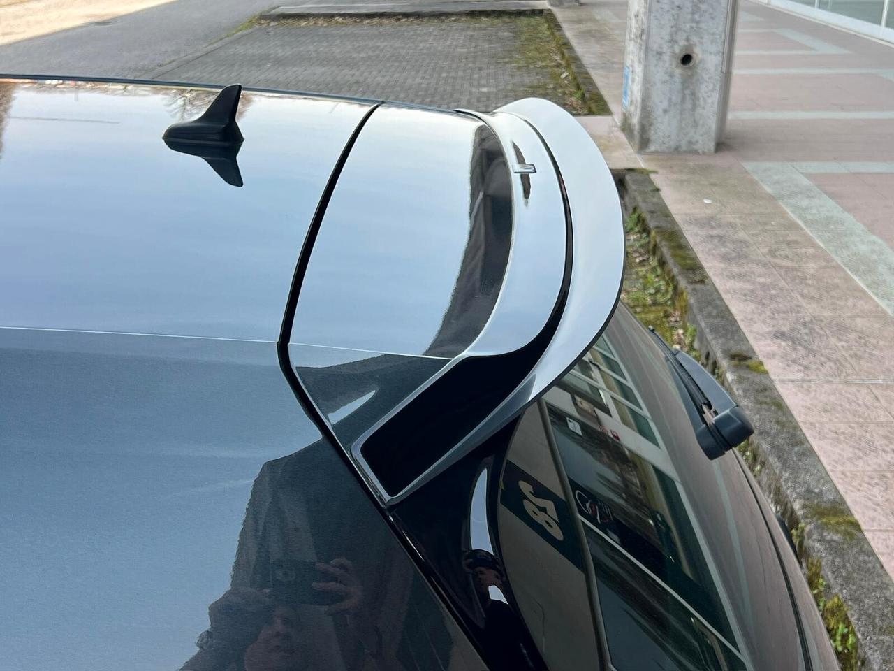 Volkswagen Golf GTI Performance 2.0 TSI DSG 230cv