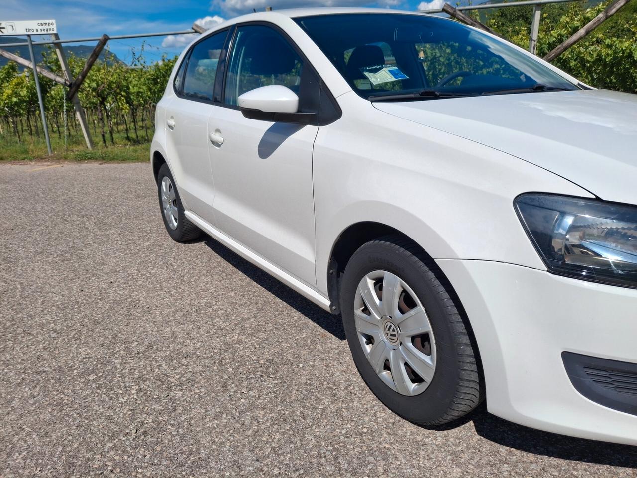 Volkswagen Polo 1.2 5 porte 75cv neo patentati