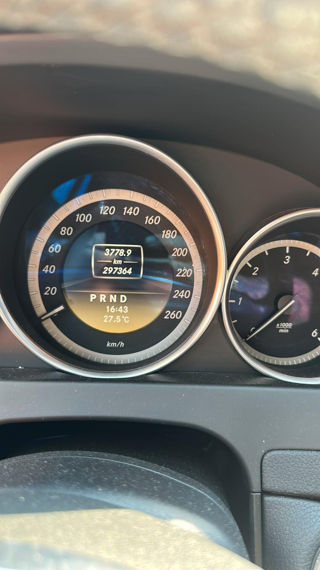 Mercedes-benz C 200 CDI BlueEFFICIENCY Avantgarde