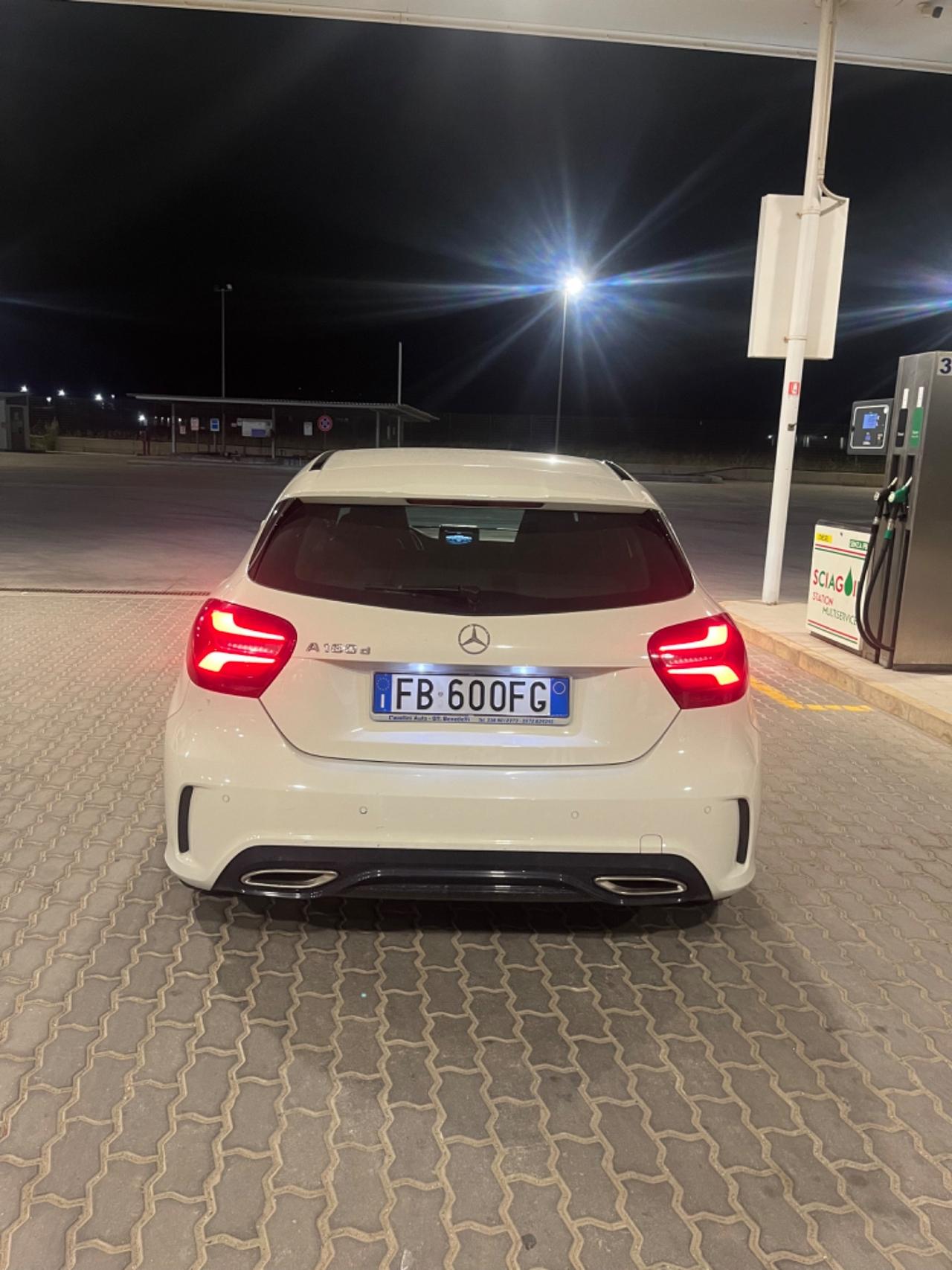Mercedes-benz A 180 A 180 d Automatic Premium