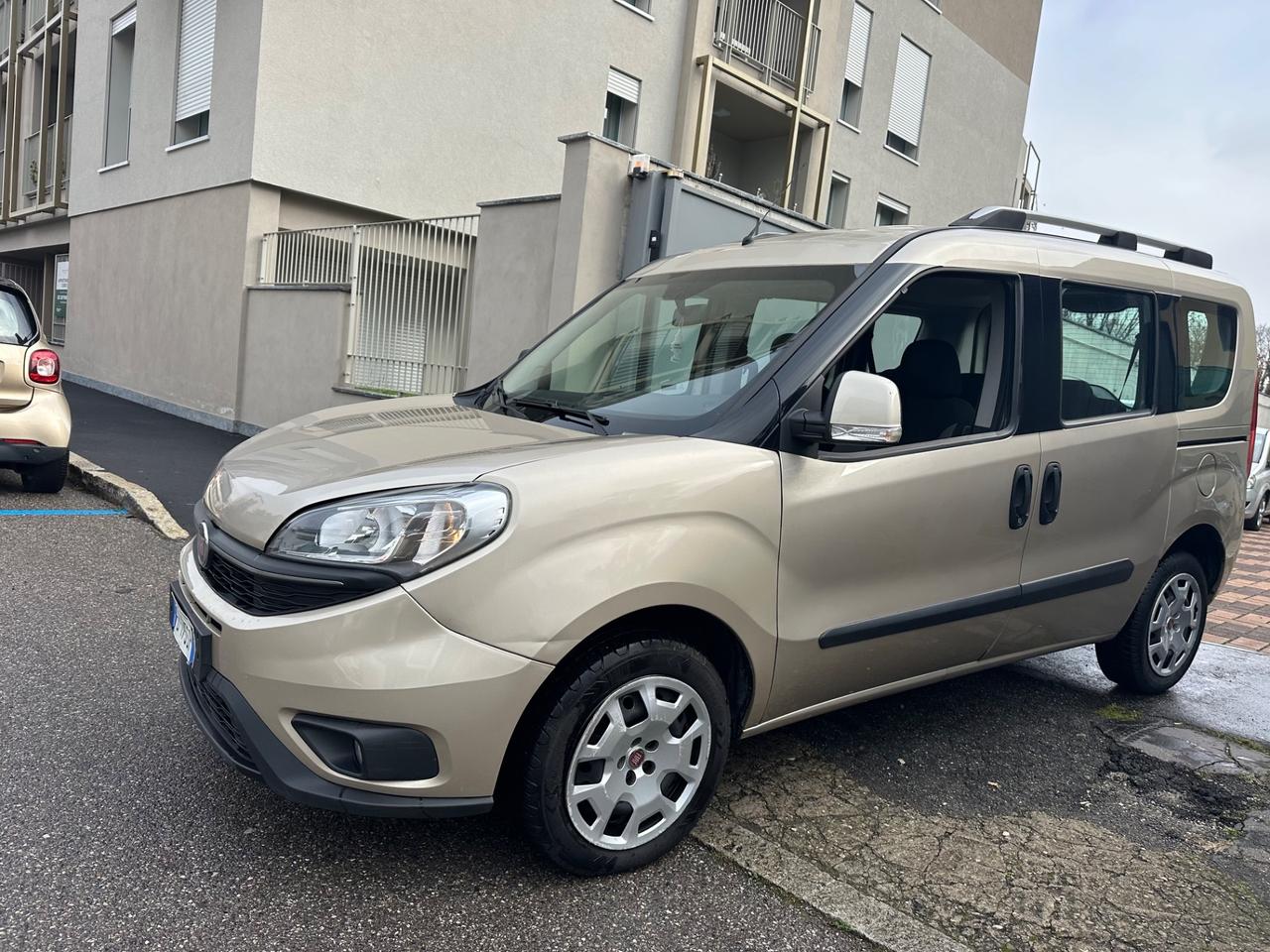 Fiat Doblò 1.4 t-Jet 120 cv Lounge - euro 6