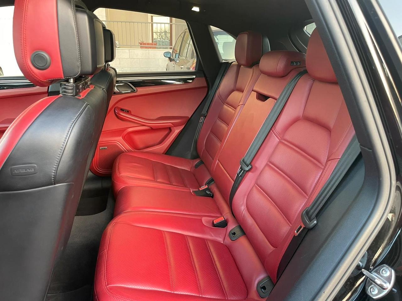 Porsche Macan 3.0 S Diesel , ALL. TURBO, INTERNI ROSSI, TETTO, FULL FULL