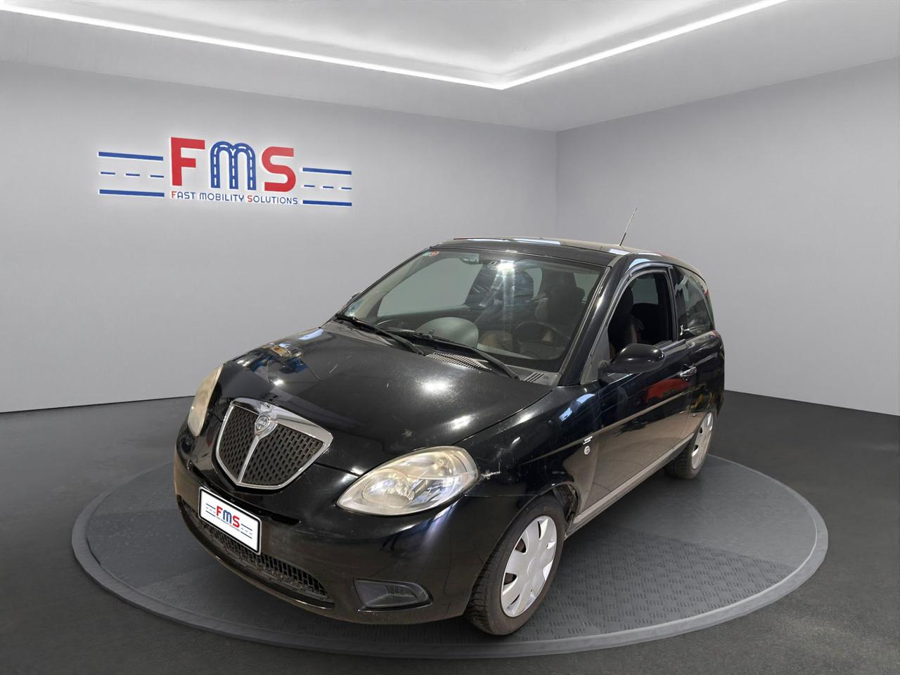 Lancia Ypsilon 1.2 8v Argento