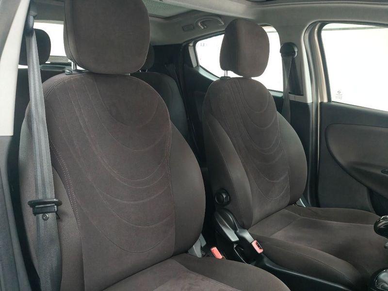 Lancia Ypsilon Ypsilon 1.2 69 CV 5 porte GPL TETTO APRIBILE