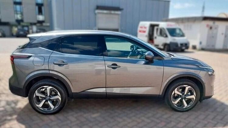 Nissan Qashqai MHEV 140 CV N-Connecta del 2024 pochi km Toscana Italia