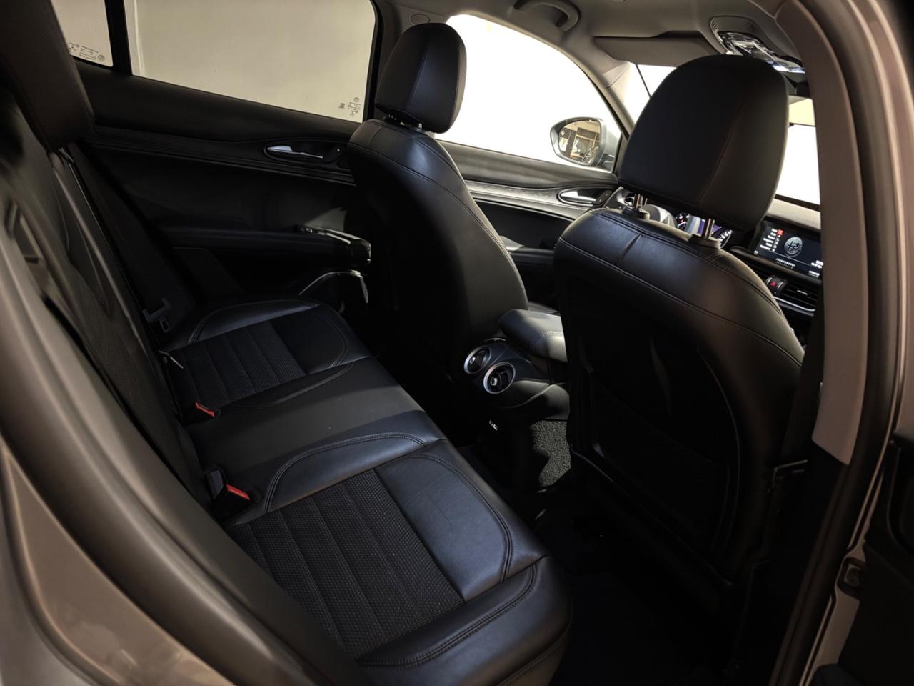 Alfa Romeo Stelvio 2.2 Turbodiesel 180 CV AT8 RWD Super