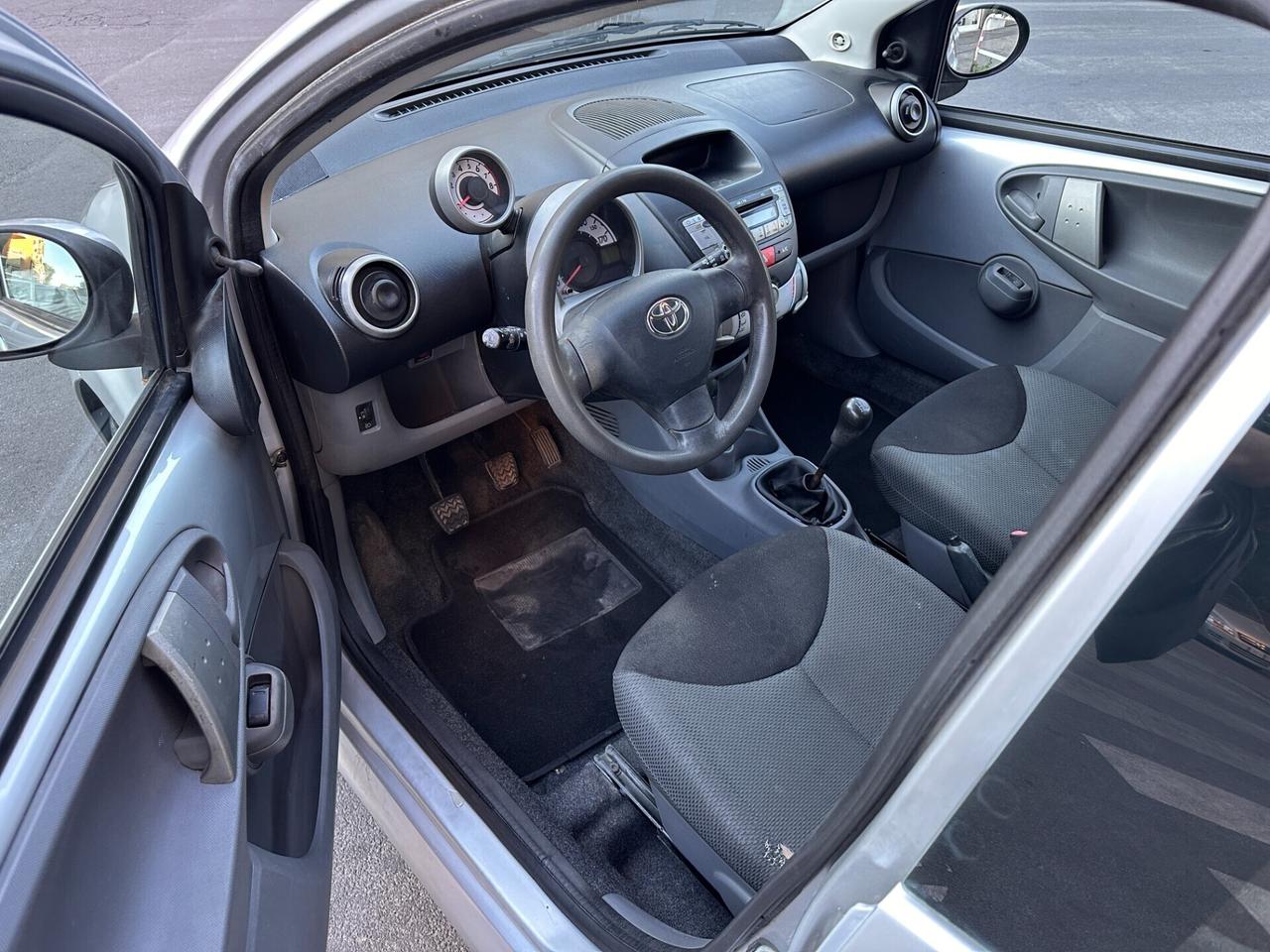 Toyota Aygo 1.0 5p 68cv E4 TAGLIANDATA