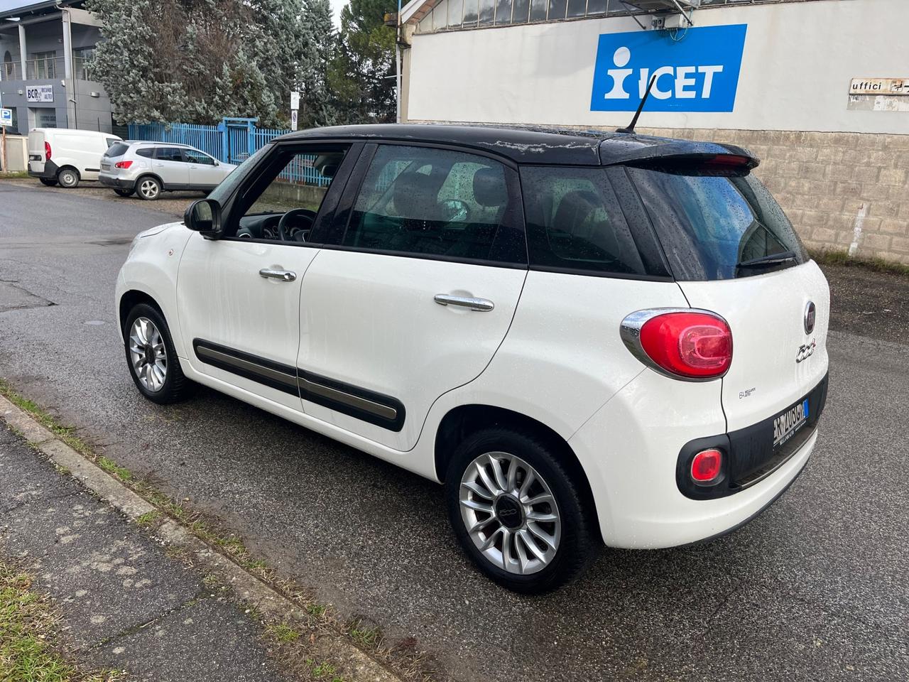 Fiat 500L 1.4 95 CV Lounge 2013 SOLI 82.000 KM