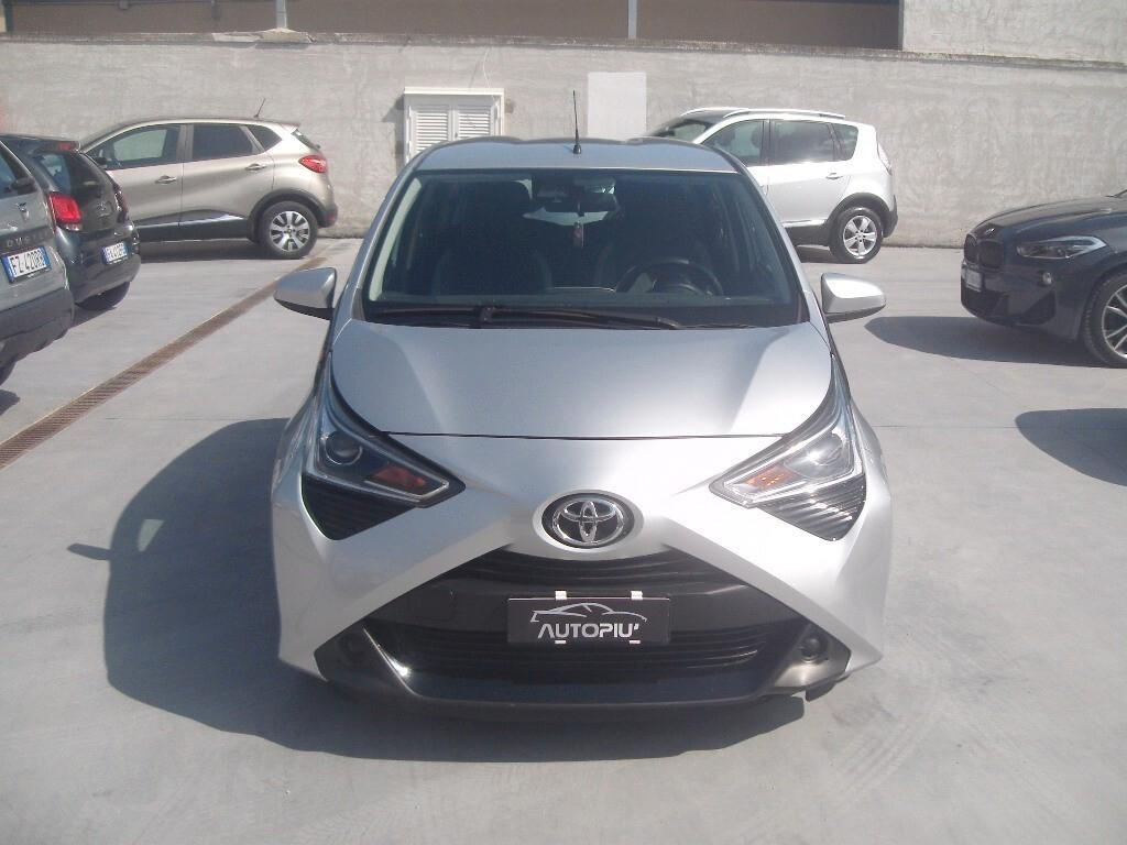 Toyota Aygo Connect 1.0 x-cool AUTOMATICA - 2020