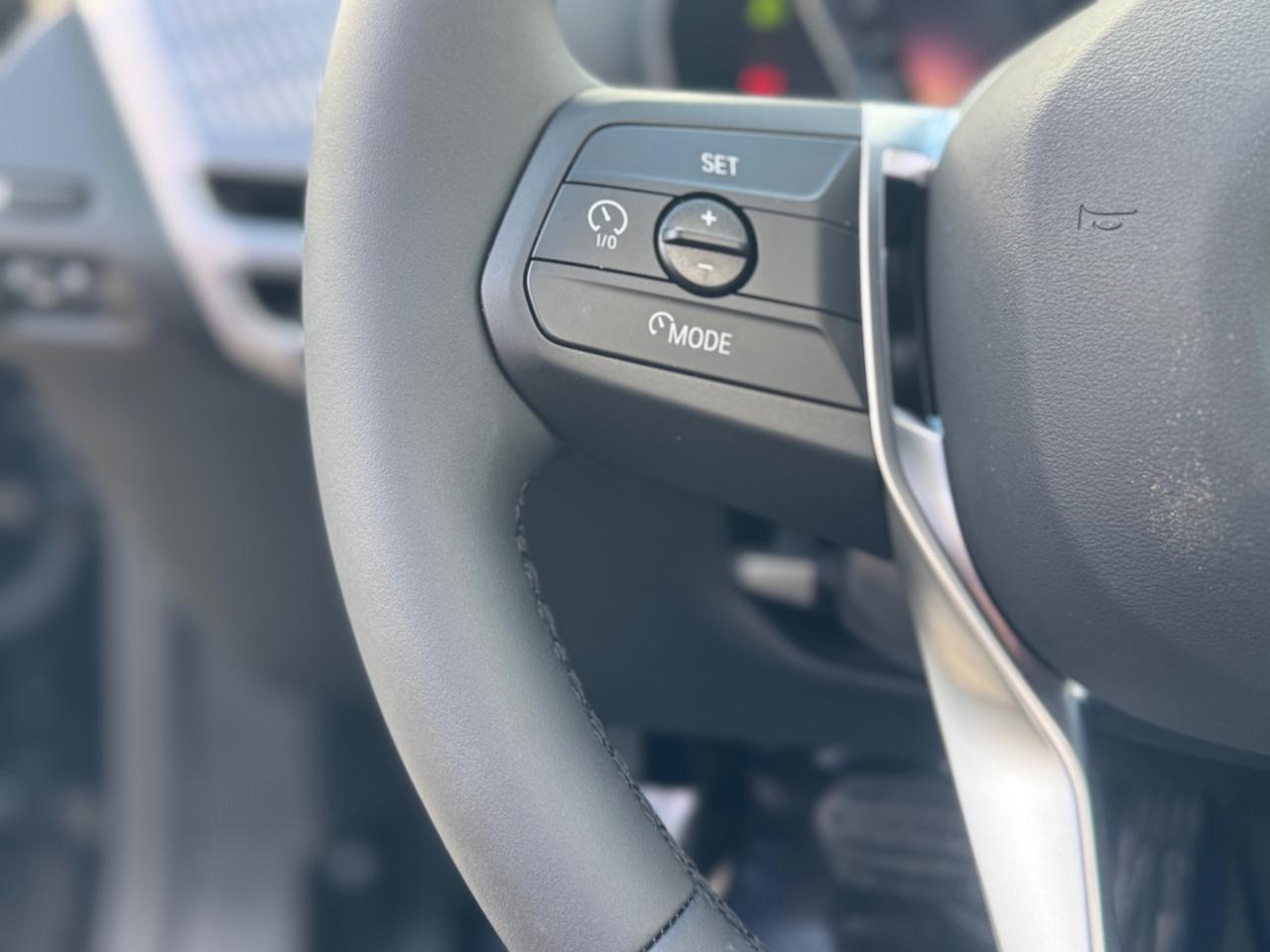 BMW SERIE 1 120D MHEV 150 CV M-SPORT DESIGN TETTO KM 0 FULL IVA