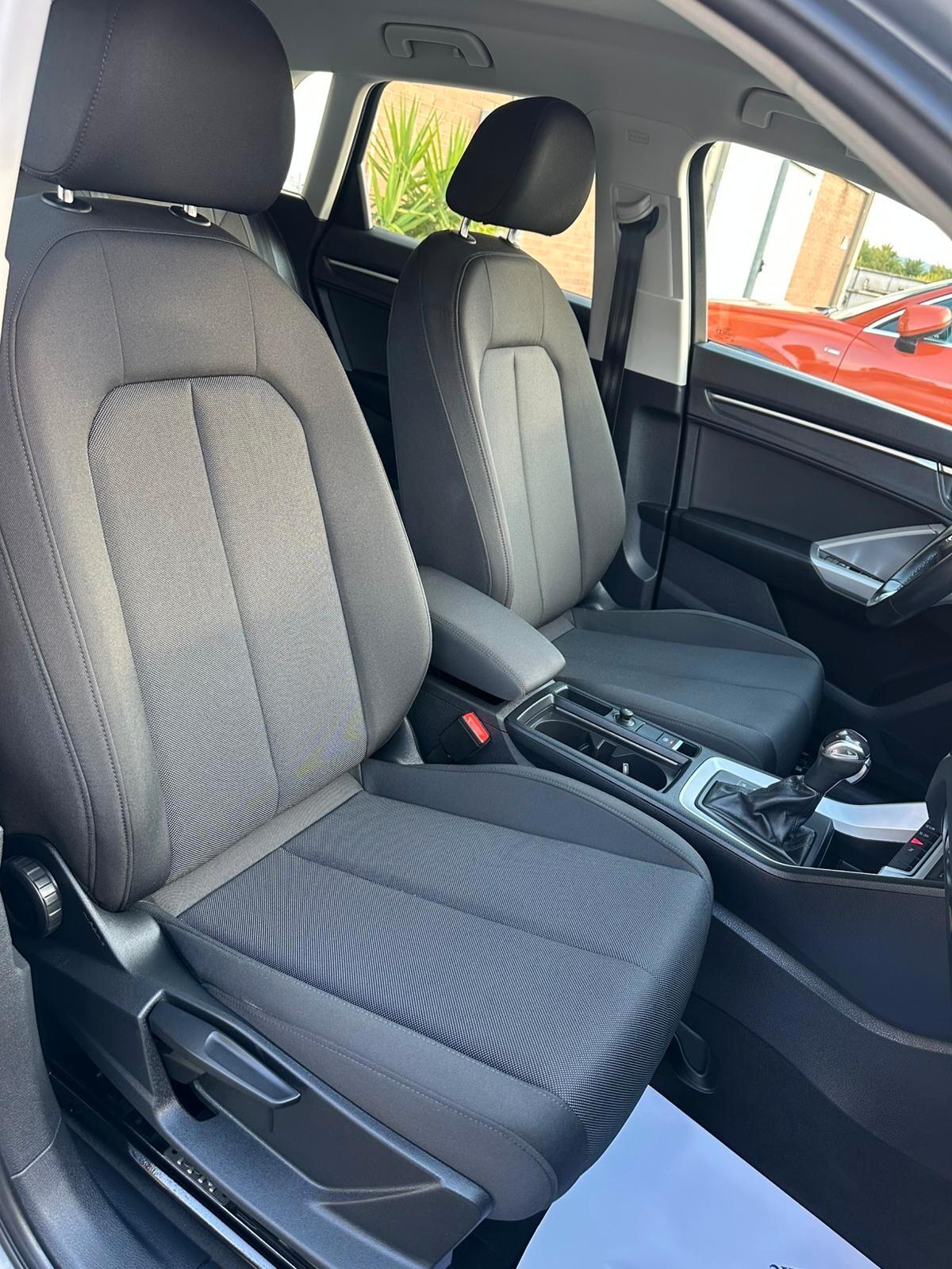 Audi Q3 35 TDI S tronic Business Advanced