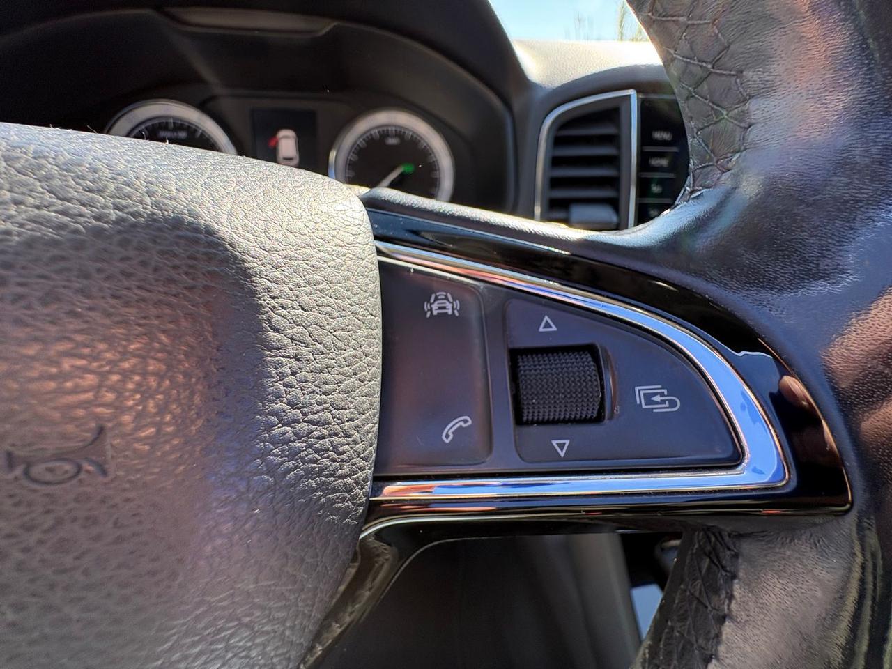 Skoda Karoq 1.5 TSI Executive #10277